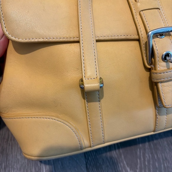 SOLD Coach Yellow Leather Buckle Flap Satchel Shoulder Bag Y2K Vintag - Picture 6 of 8